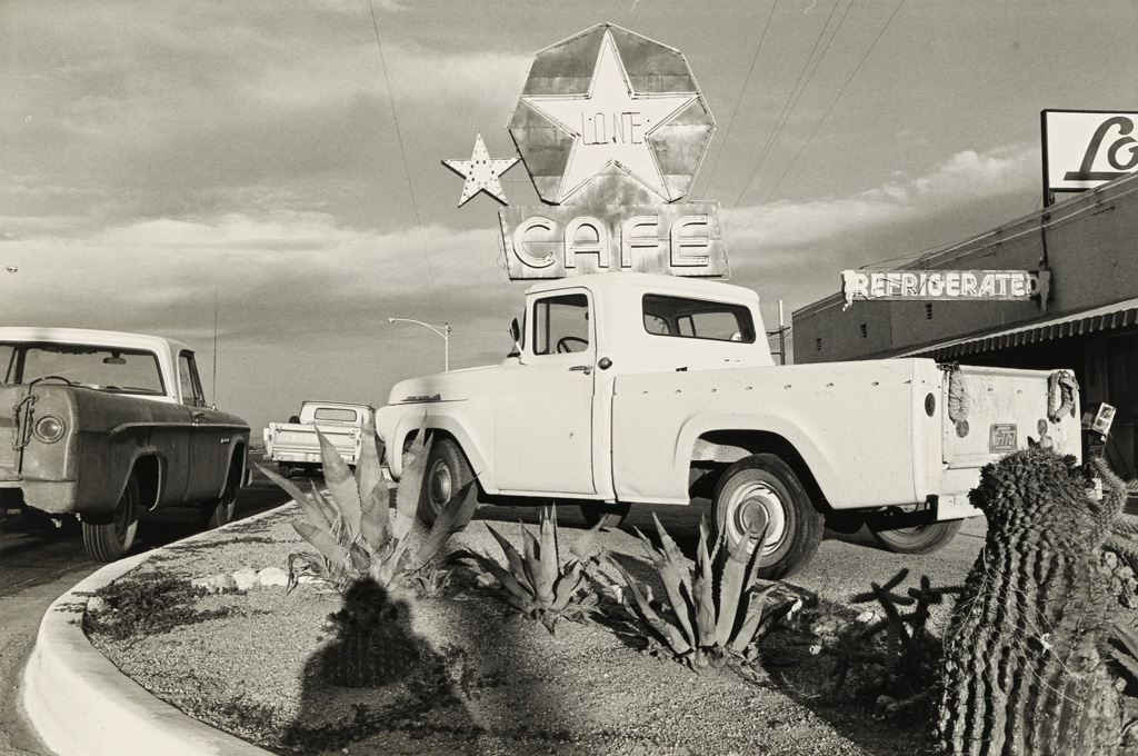 LEE FRIEDLANDER (1934- ) Lone Star Café, Texas.